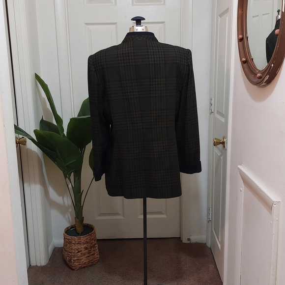 Kasper Black Plaid Blazer - Picture 2 of 10